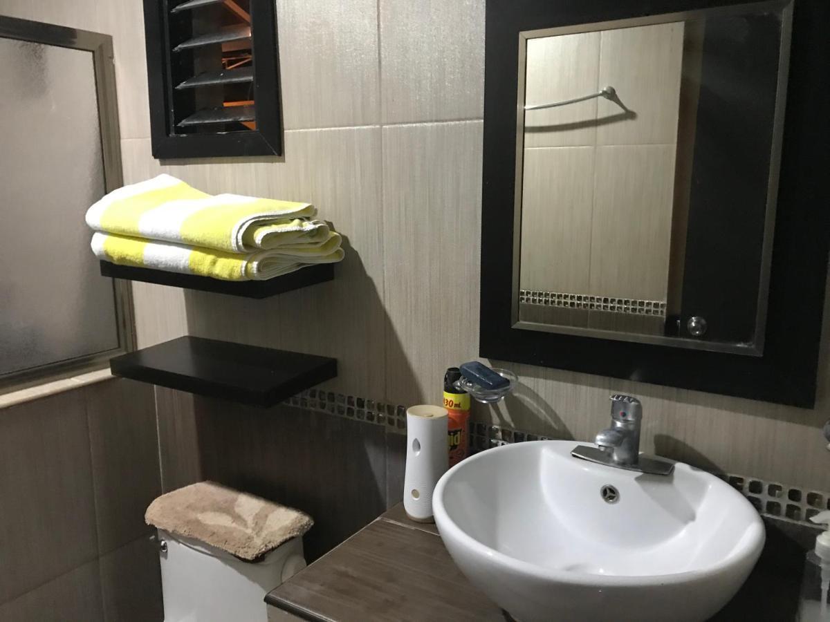 Casa Lili 2: Luxurious/Amplio/Hot Water/Economic/Wifi/Tv Daire Valladolid  Dış mekan fotoğraf